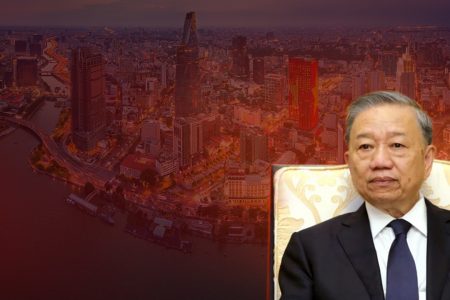 T. Tổng “sắp xếp lại giang sơn”. Kết quả thành “tô canh hẹ”!