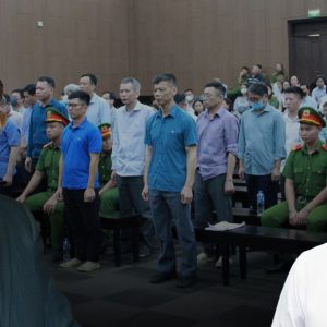 TRỢ LÝ VƯƠNG ĐÌNH HUỆ VÀ “CÁI GIÁ RỦI RO”!