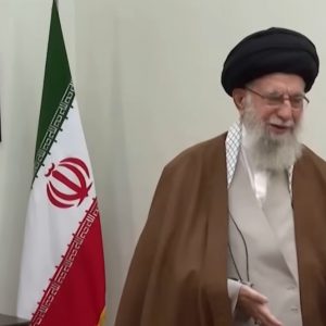Iran xác nhận: Người đứng đầu nhà nước Ali Khamenei đã qua đời